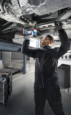 Bosch klucz udarowy GDX 18V-285 bez akumulatora 06019N2120