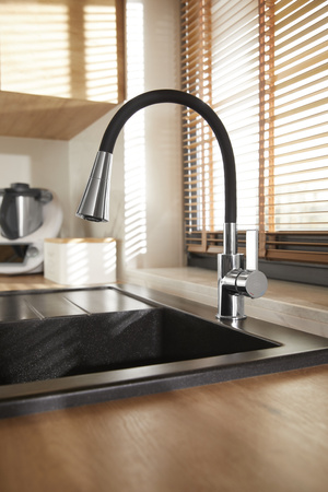 KFA Armatura zlewozmywakowa Rumba Duo z elastyczną wylewką chrom/czarna 6553-925-00