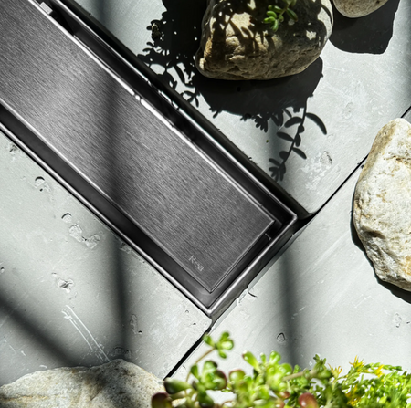 REA odpływ liniowy NEOX PRO stal szczotkowana odwracalny 2w1 70cm G5808