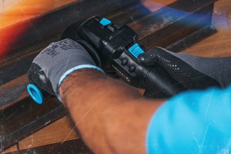 Hogert akumulatorowa szlifierka kątowa 125mm 18V bezszczotkowa HT2E250-B24AG