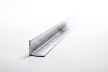 Kątownik aluminiowy 60x60x4,0mm 1mb PA38