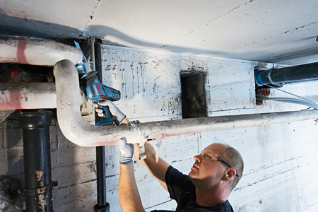 Bosch akumulatorowa piła szablasta GSA 18 V-LI C 06016A5001