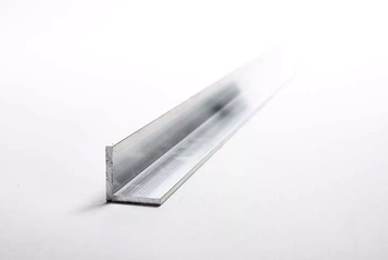 Kątownik aluminiowy 25x25x2,0mm 1mb PA38