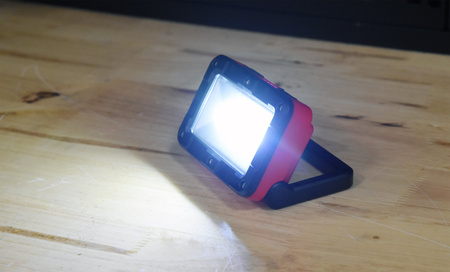 Yato reflektor przenośny 5W COB 300lm YT-81819